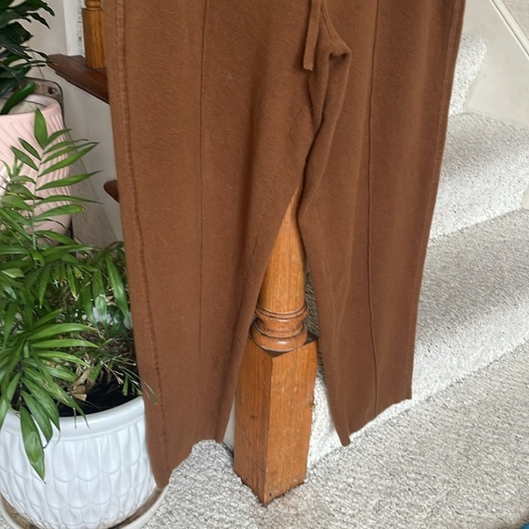 Roots Cozy Cashmere Luxe Pintuck Pants - Picture 5 of 10